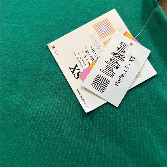 NWT XS solid green perfect t - Picture 6 of 6